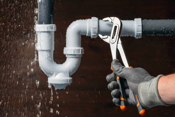 Professional Drain Cleaning technician working in Herald, CA